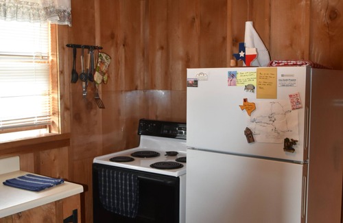 Doss Cabin | Romantic Maner Log Cabin with Kitchen & Breathtaking Views