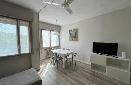 Villaggio Sanghen Apartment | Top-Rated Manerba Vacation Apartment with Oceanfront Pool
