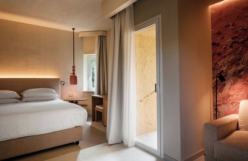 Brucoli Hotel | Discover Mangia's Brucoli: A 5-Star Oasis in Sicily