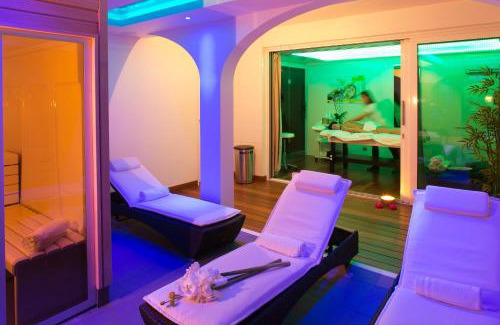 Saintes-Maries-de-la-Mer Hotel | Relax at Mangio Fango Hotel et Spa with Oceanfront Views