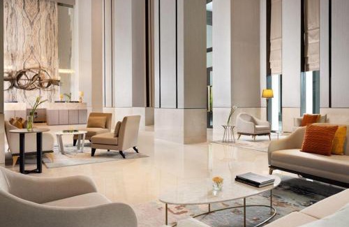 Semanggi Hotel | Elegant Mangkuluhur Residences with Oceanview Pool Access
