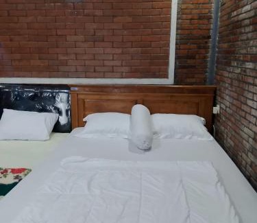Poncokusumo House | Manglung Homestay