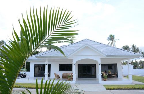 Huai Yang Resort | Beachfront Mango Beach Resort Thailand: Family-Friendly Retreat