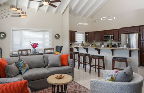 Estate Enighed Condo | Experience Mango Mojo Penthouse: Ocean Views & Pool Access