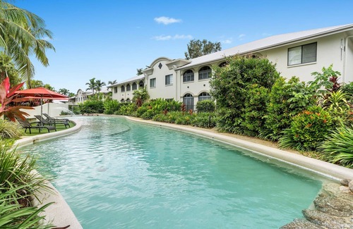 Palm Cove Apartment | Cozy Ground Floor Room at Mango Lagoon with Ocean View