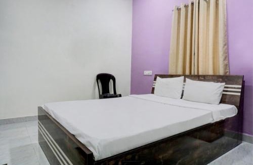 Pune Cabin | Budget-Friendly Mango Tree Lodging with Family Dining Options