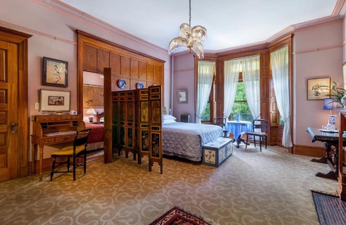 Central Park North House | Top-Rated Manhattan Guest Suites for Unforgettable Stays