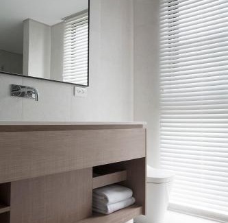 Central District Hotel | Unforgettable Stays at Manho Hotel - Rated 10/10 by Guests