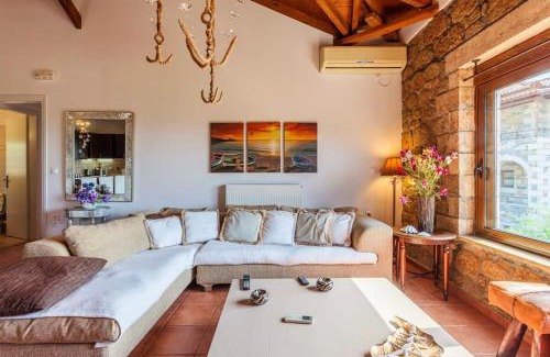 Riglia Apartment | Tranquil Stay at Mani's Aura Seaside - Family Friendly Retreat