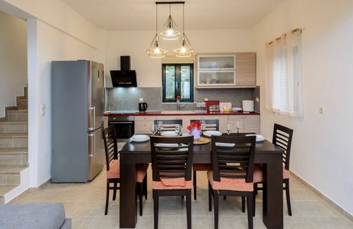 Riglia Villa | Discover Seaview Villa Lida: Guest Rated 9.8 with Ocean View