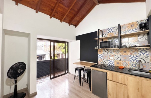 El Poblado Apartment | Manila by Roots Rentals
