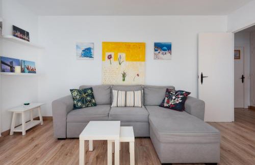 San Luis de Sabinillas Apartment | Discover Manilva Home: Family-Friendly Retreat with Pool