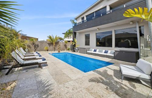 Torquay House | Manna Blu