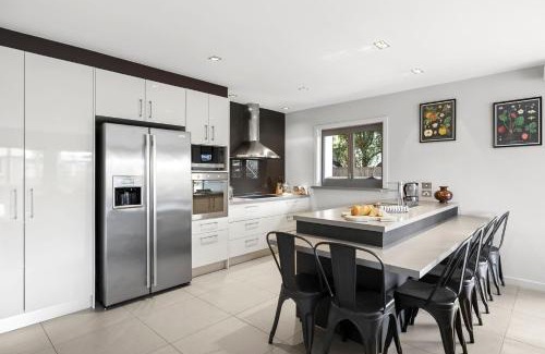 Torquay House | Manna Blu