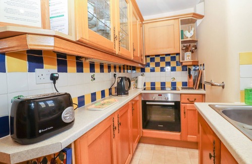 Grassington Cottage | Welcoming Manna Cottage: Family-Friendly with Breakfast
