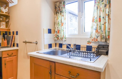 Grassington Cottage | Welcoming Manna Cottage: Family-Friendly with Breakfast
