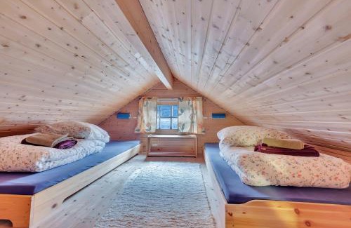 Samuelsberg Cabin | Discover Manndalen Sjøbuer: Oceanfront Retreat with Hot Tub