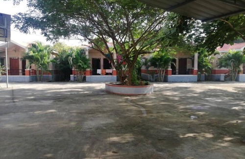 Madurantakam Cottage | Comfortable Bunk Bed Rooms at Mannmuqi Village for 4