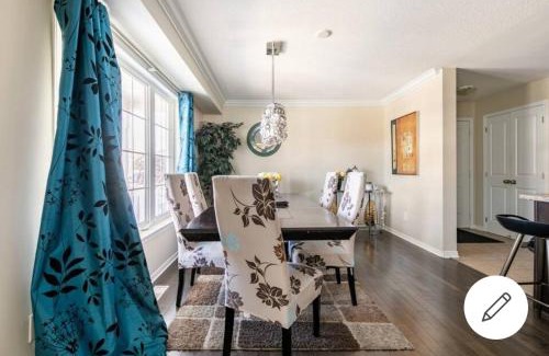 Ottawa Division House | Discover Comfort at Manny's Place - Guest Rated 9.2/10