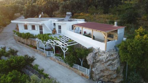Triopetra House | Mano's House: Guest Rated 9.7 with Family-Friendly Amenities