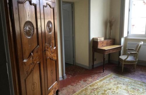 Marsat House | Elegant Manoir d'Aubeterre with Ocean View & Pool