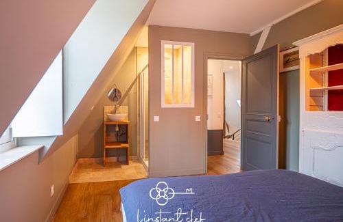 Coulaines House | Manoir d'Exception - 20 Personnes - Piscine, Baby-Foot & Tapis de Course