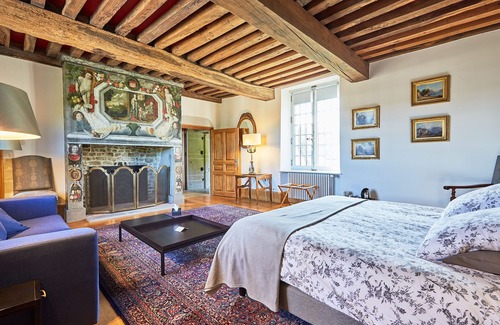 Blay Bed & Breakfast | Elegant Manoir de Cléronde: 5-Star Luxury with Spa Access
