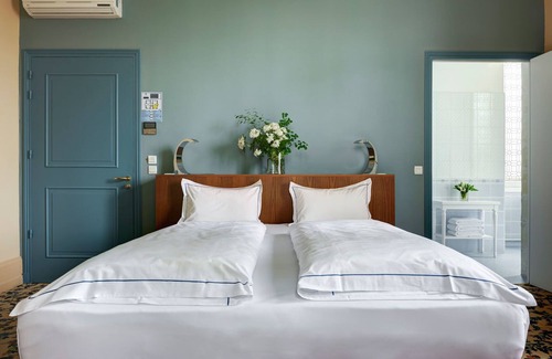 Contres House | Stay at Manoir de Contres: Guest Rated 9.2 with Spa Access