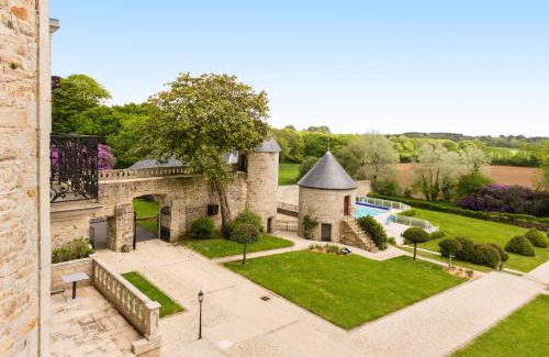Ploneour-Lanvern Hotel | Elegant Manoir de Kerhuel with Oceanfront Pool & Spa