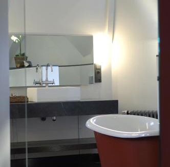 Creppe Hotel | Elegant Manoir de Lébioles: Pet-Friendly Spa Retreat
