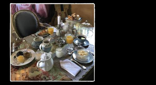 Saint-Germain-de-Livet Bed & Breakfast | Discover Manoir de Livet - Rated 9.6/10 by Guests