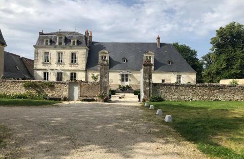 Joue-les-Tours House | Manoir de la Mazeraie: Ideal for Remote Work & Relaxation