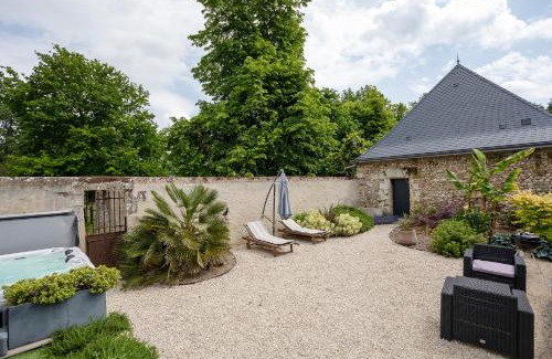 Joue-les-Tours House | Manoir de la Mazeraie: Ideal for Remote Work & Relaxation