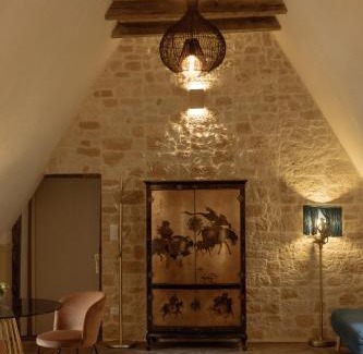 Autoire Bed & Breakfast | Discover Oceanfront Bliss at Manoir de Laroque Delprat