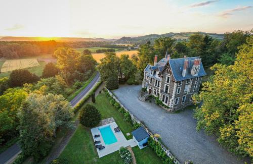 Parentignat Hotel | Discover Manoir des Rêves Sauvages: Oceanfront Retreat