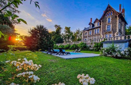 Parentignat Hotel | Discover Manoir des Rêves Sauvages: Oceanfront Retreat