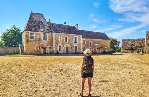 Margon House | Vintage Roulotte at Manoir du Bois Joly with Ocean View