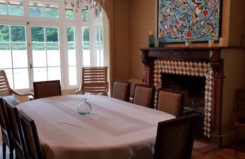 Les Baux-Sainte-Croix House | Elegant Manoir du Chambellan: Child-Friendly & Reviewed 9.2