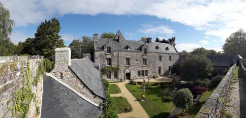 Saint-Evarzec Hotel | Oceanfront Retreat at Manoir du Moustoir - Rated 9.3/10