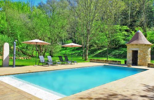 Le Vigan Bed & Breakfast | Manoir La Barriere - Pet Friendly Hotel with Oceanfront Views