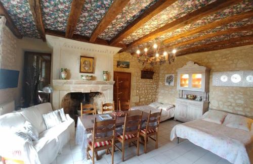 Beaumont Bed & Breakfast | Budget-Friendly Stay at Chambres d'hotes Le Cristal