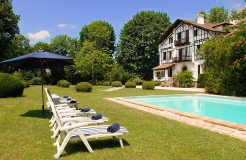 Soustons Villa | Discover Manoir Mer et Lacs - Family-Friendly Villa with Pool