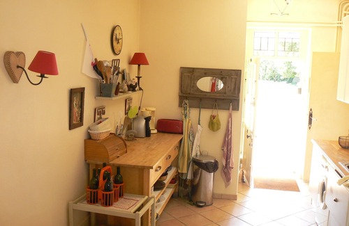 La Chapelle-sur-Erdre House | Experience MANOIR by the Erdre River: Guest Rated 9.8