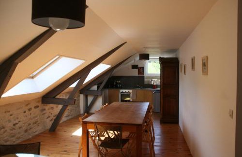 Barraute-Camu Bed & Breakfast | Oceanfront Manoir Théas: Guest Rated 9/10 & Pet Friendly