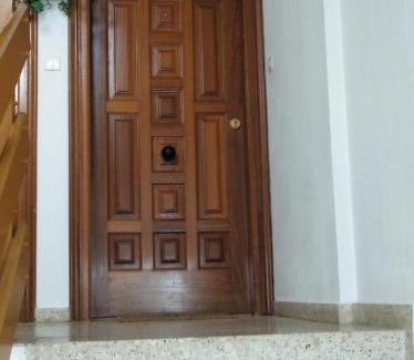 Portomarin Apartment | Child-Friendly Escape at Manolo Piso with High Guest Ratings