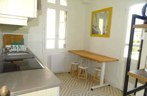 Royan Villa | Manon 4*: Oceanfront Retreat with Spa & Guest Rated 9.8