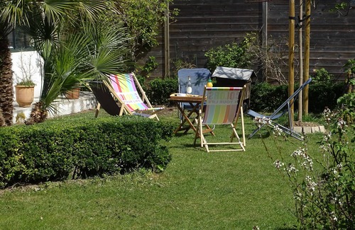 Royan Villa | Manon 4*: Oceanfront Retreat with Spa & Guest Rated 9.8