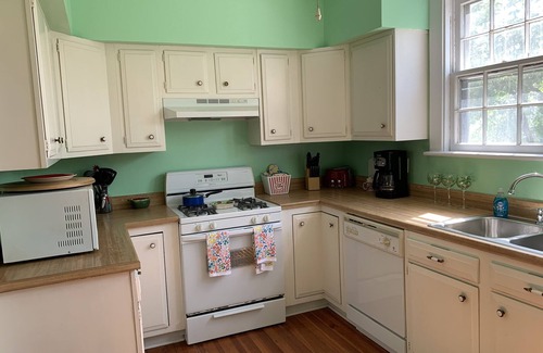 Willoughby Spit Cottage | Beachfront Manor and Mutts #2: Pet-Friendly Retreat Awaits