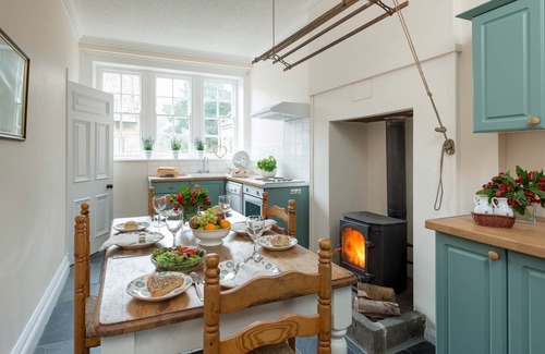 Egton Cottage | Cozy Manor Cottage: Pet-Friendly Escape in Egton