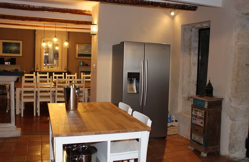 Castelnau-de-Guers House | Elegant Manor House with Private Garden and Pool Retreat